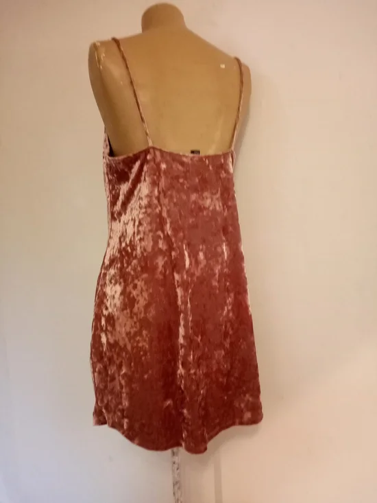 Vintage Forever 21 Velvet Spaghetti Strap Mini Dress in Dusty Rose - Picture 3 of 4